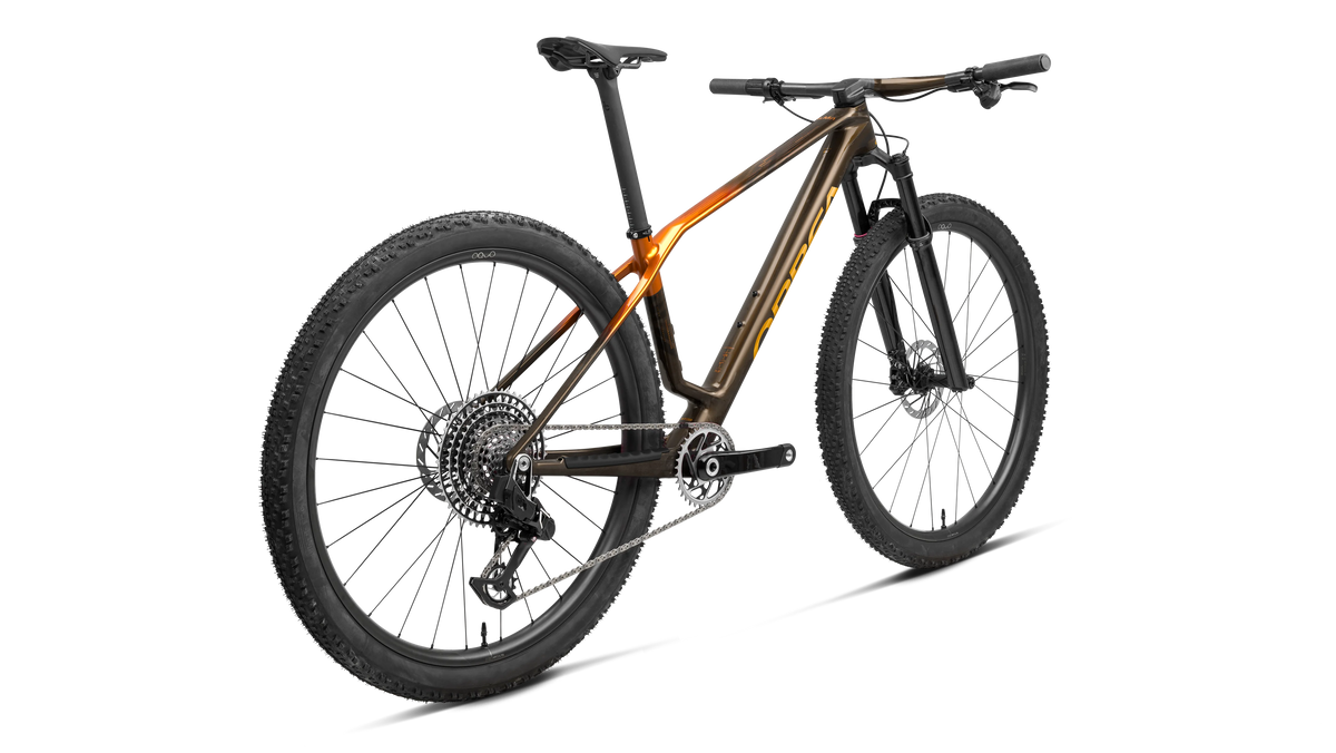 ALMA M-PRO 2027