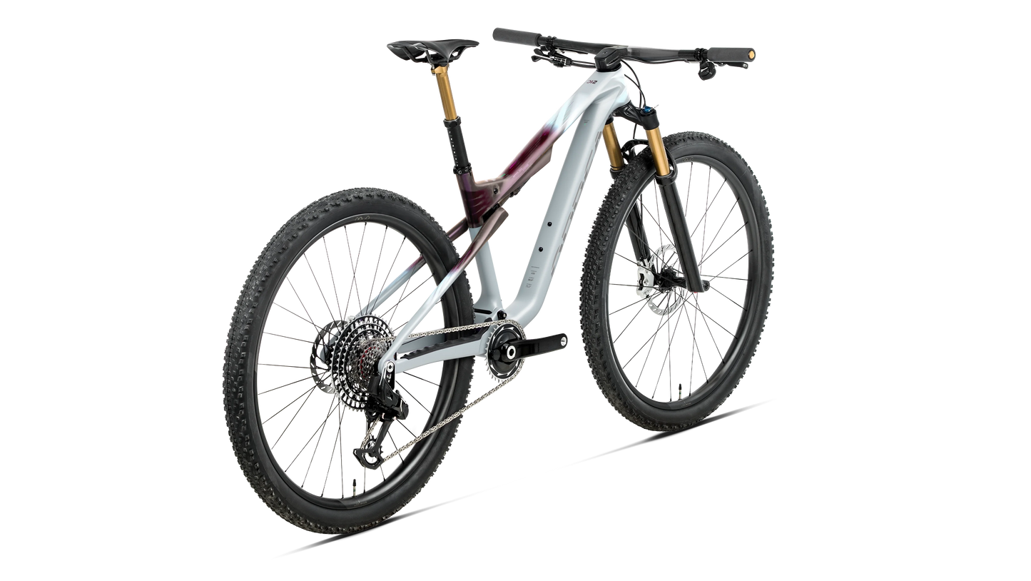 OIZ M10 2027